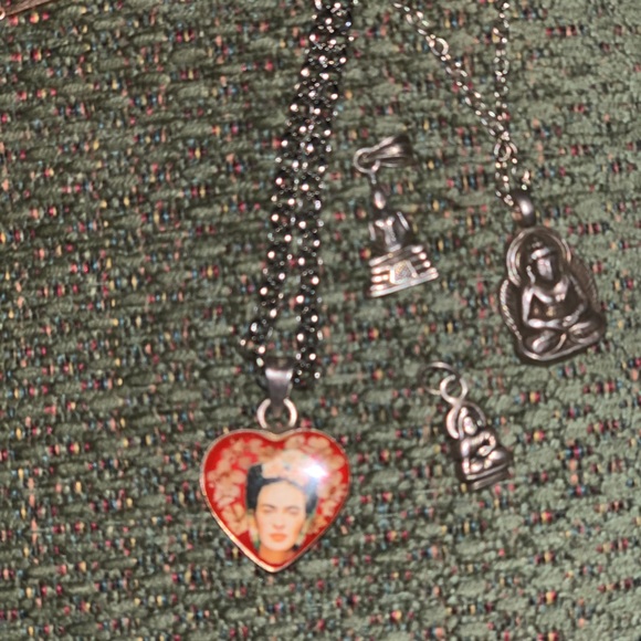Necklace bundle - Picture 8 of 16